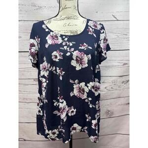 Torrid NWT‎ Medium Dark Blue Blouse White Pink Flowers Short Sleeve